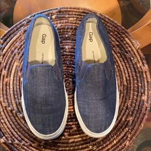 GAP Chambray denim dock sneakers